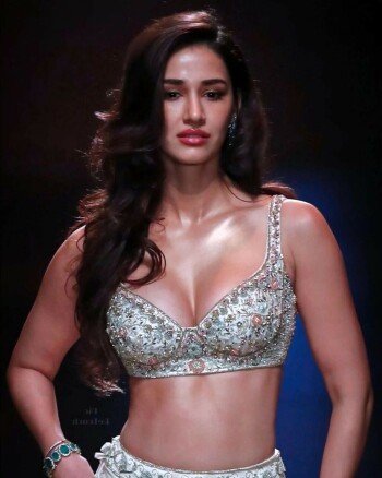 disha patani 074901
