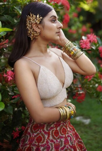 esther anil 603a73