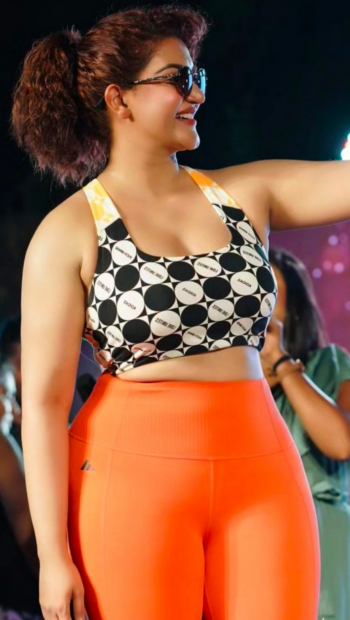 honey rose 158155