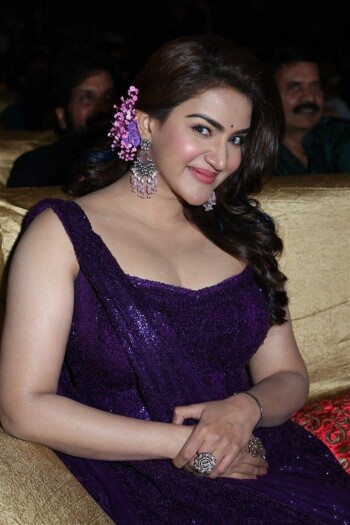 honey rose 4d1164