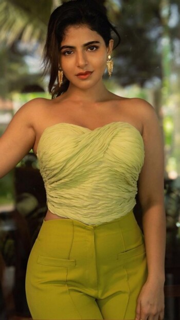 iswarya menon 8d48b7