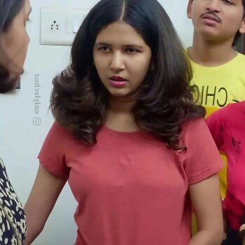 juhi rustagi ff99ad