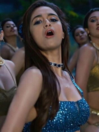 keerthi suresh 3a37d0
