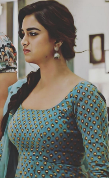 keerthi suresh 56be24