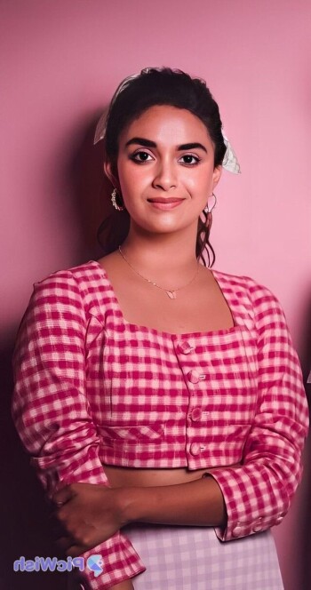 keerthi suresh a7a066