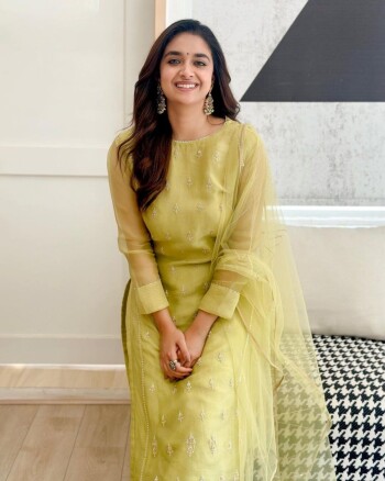 keerthi suresh ff7b5c