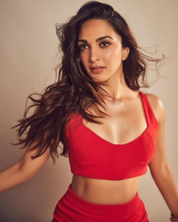 kiara advani 8525be