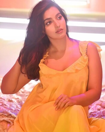 malavika menon 7f282e