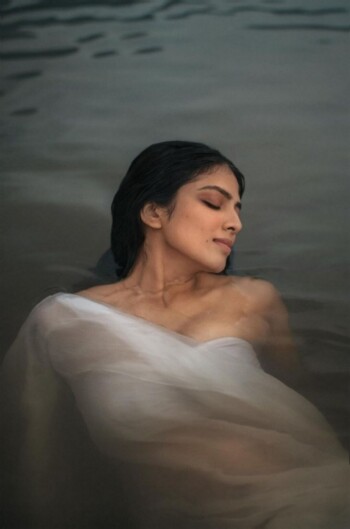 malavika mohanan a188c9