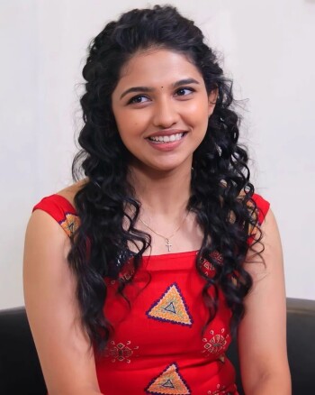 mamitha baiju cdb872