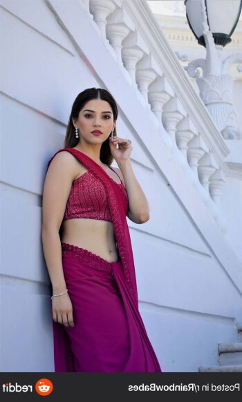 mehreen_kaur_675853.jpg