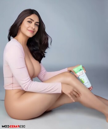 mrunal thakur 1c2ccc