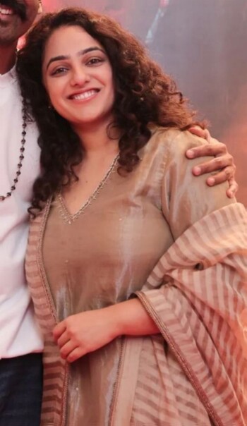 nithya_menon_7b27c0.jpg