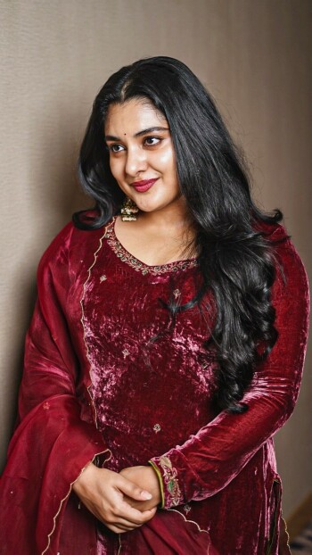 nivedha thomas d50c96