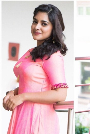 nivetha thomas 2da7ea