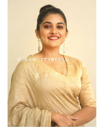 nivetha thomas 6359aa