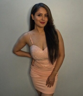pooja banerjee 53069e