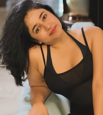 poonam bajwa cbb679