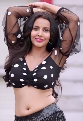 priya anand 52f4b5