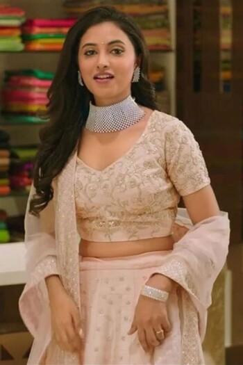 priyanka mohan 074179