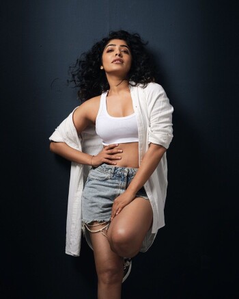 rima kallingal 06f667