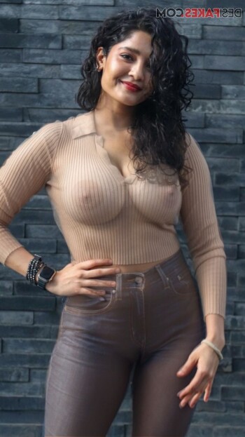 ritika singh 55dbdd