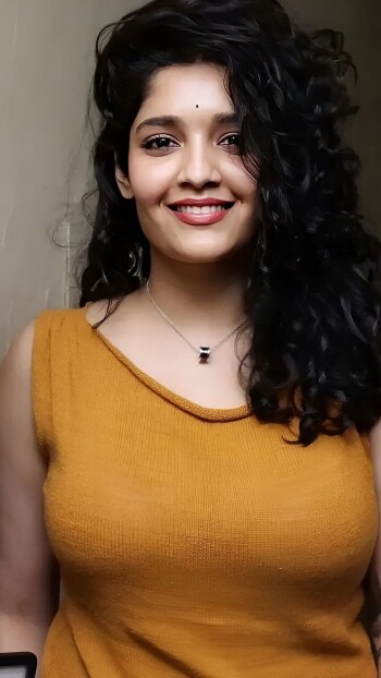 ritika singh 699405
