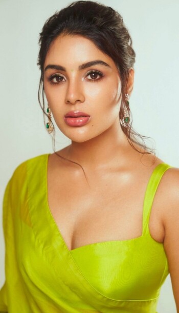 samyuktha menon 29e128