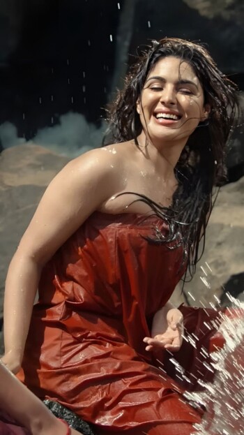 samyuktha menon 3040b1