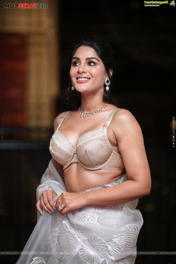 samyuktha menon 7b77d5