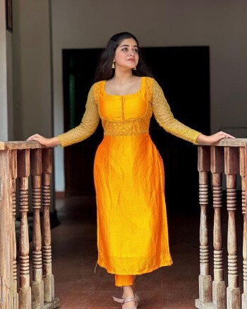 saniya babu 01e6e1