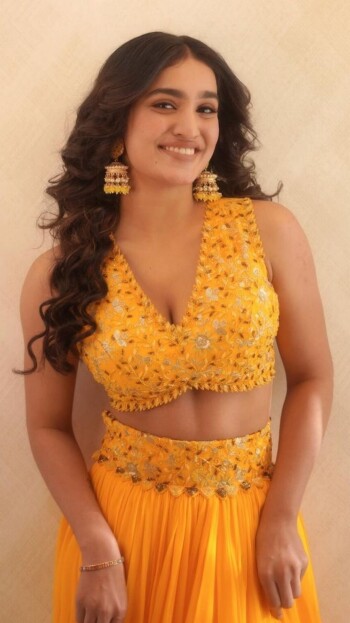 saniya iyappan 6098b3