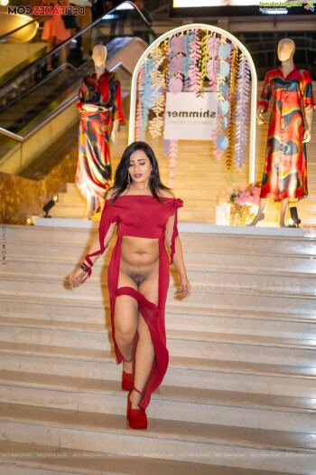 sanjana naidu 9bb6c7
