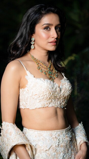 shraddha kapoor 7572f3