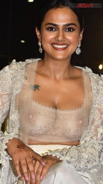 shraddha srinath 7a60b6