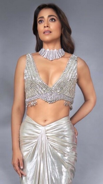 shriya saran 562158