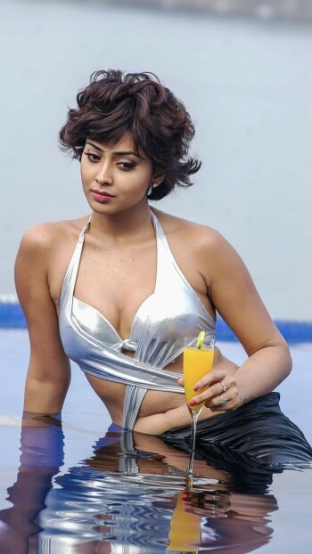shriya saran 7b36a3