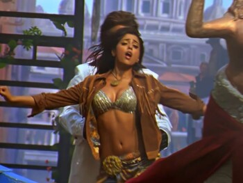 shriya saran e16b94