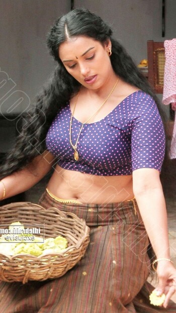 shweta menon e7f557