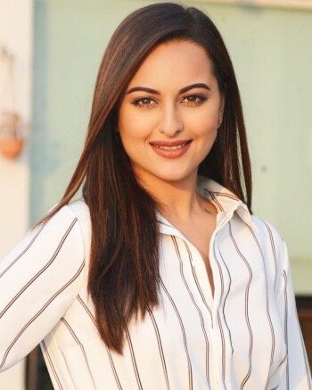 sonakshi sinha cd34a0
