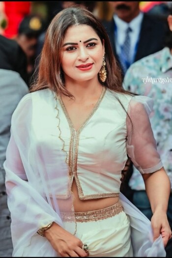 sruthi lakshmi 9ed7de