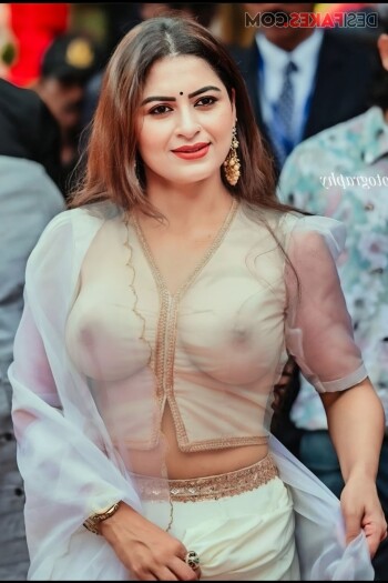 sruthi lakshmi c9b789