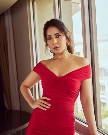 rashi khanna 06060e