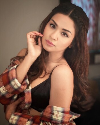 avneet kaur 342d5a