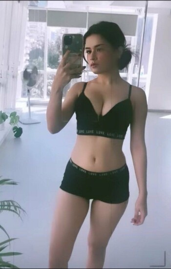 avneet kaur 397427