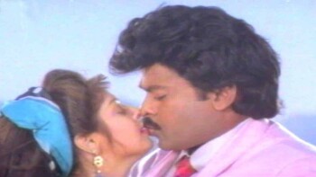 nagma lip locking 8fbbe1