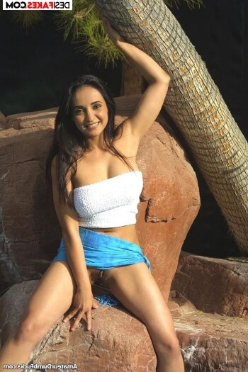 sanaya irani nude dd95d7