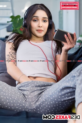 anikha enjoying watching 731ddf