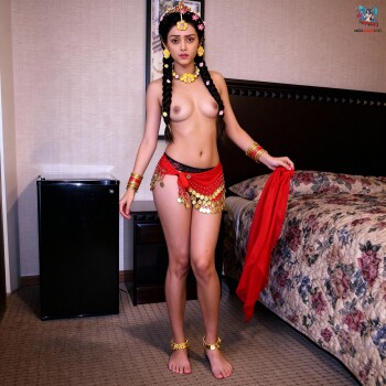 mallika_singh_click_512f2e.jpg