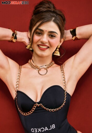 nayansarika_most_beautiful_38cb27.jpg